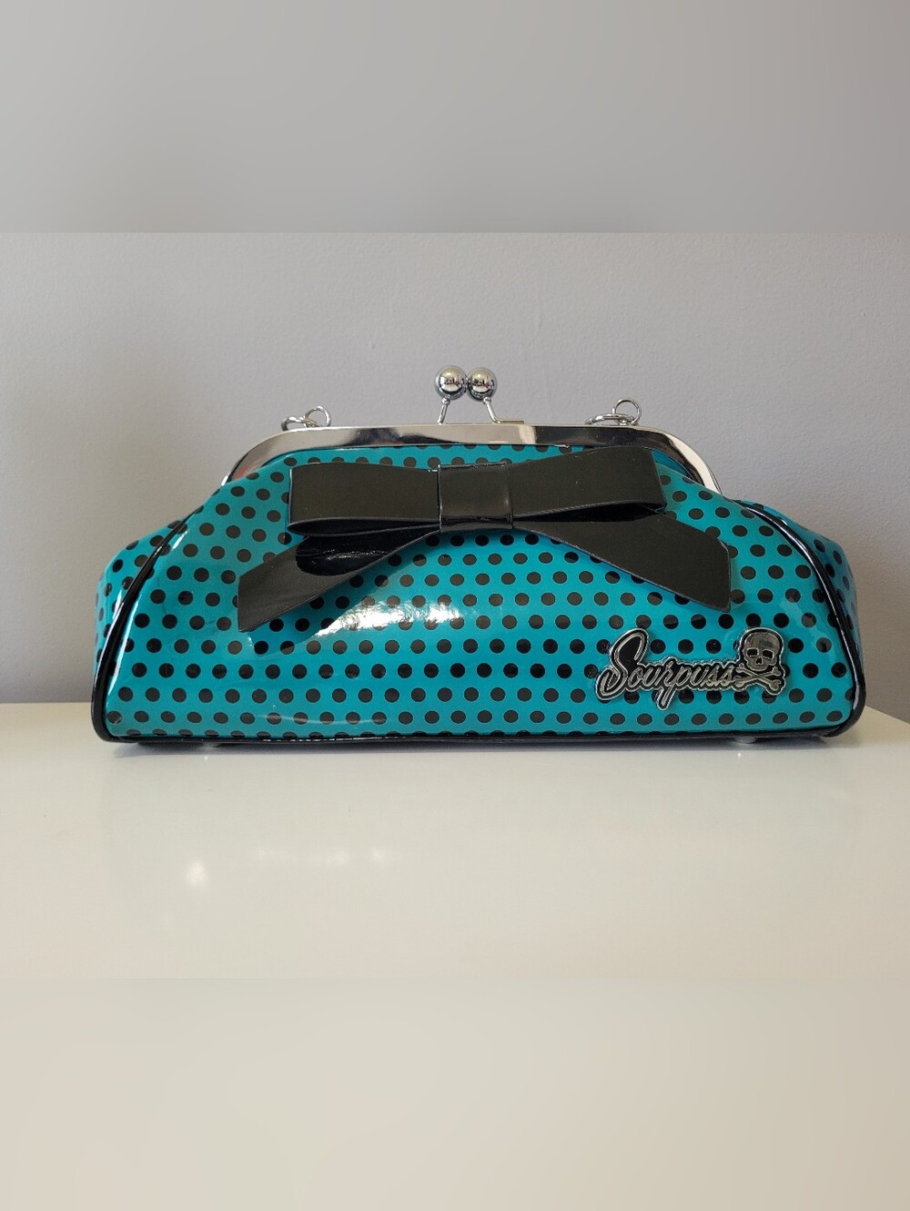 Sourpuss Floozy Kisslock Purse, GUC
